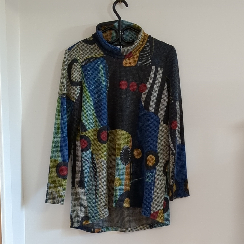๐จ๐ฆ Graphic Patterned Sweater - Size M - Picture 2 of 6